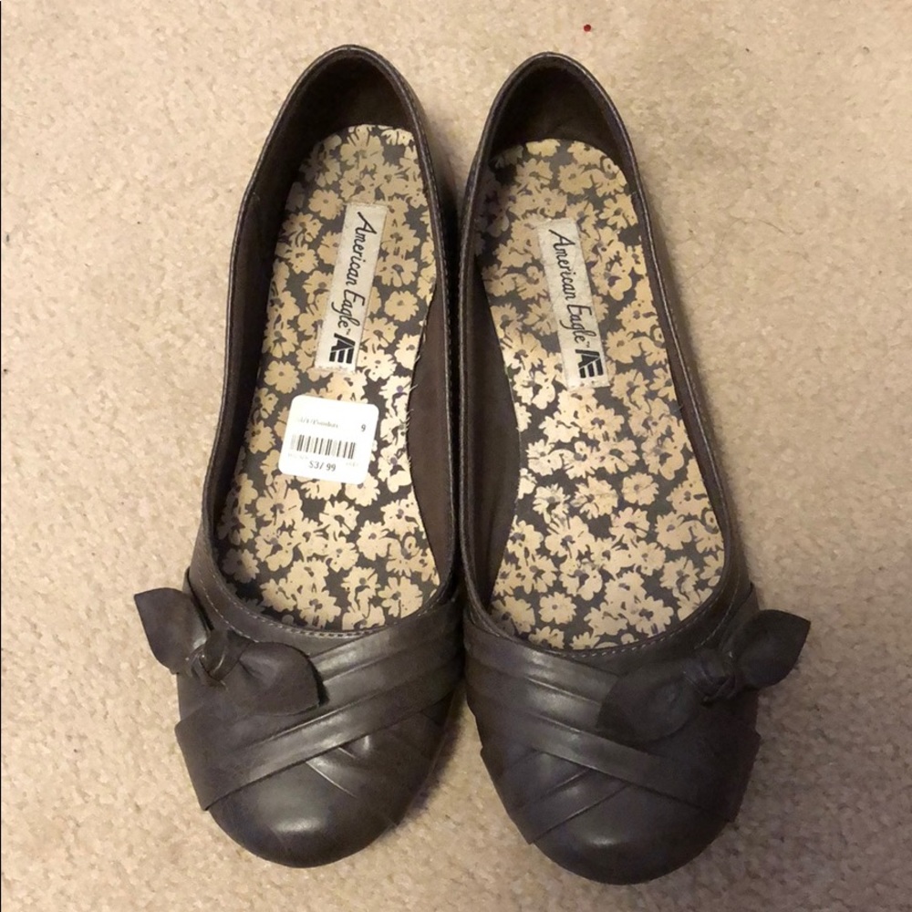 American Eagle Ballet Flats